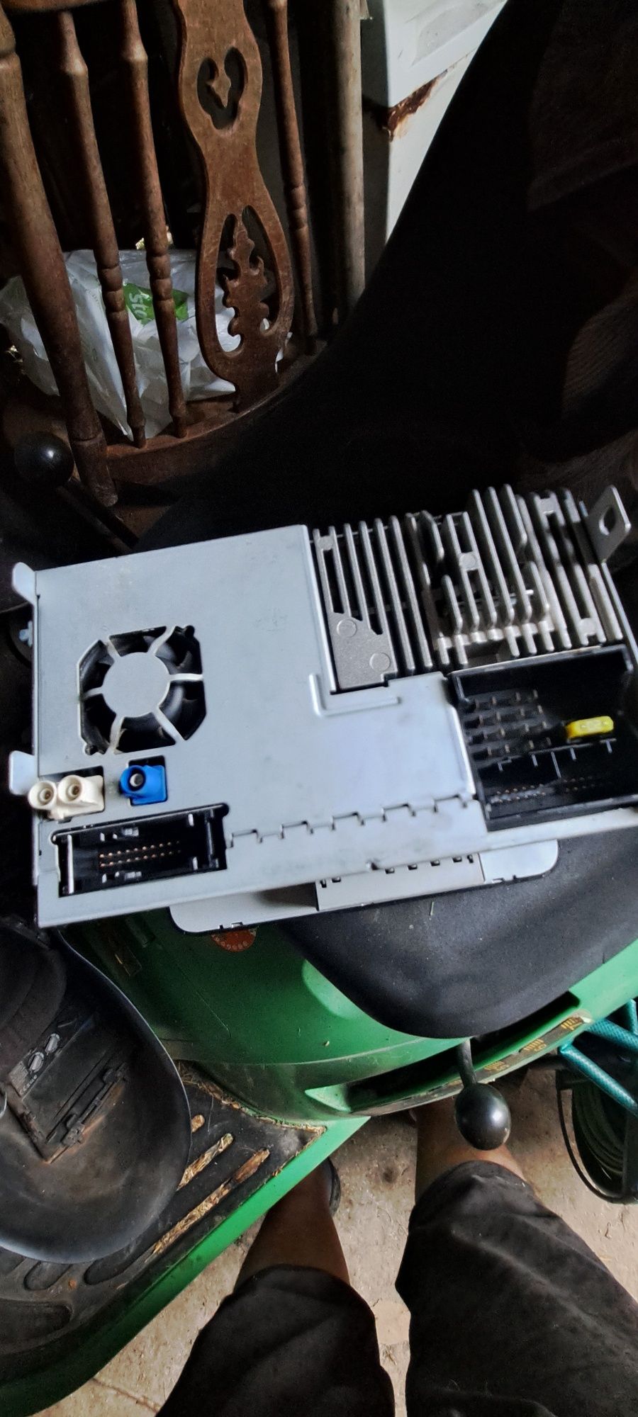 RADIO SAMOCHODOWE VW pasat b6 uszkodzone