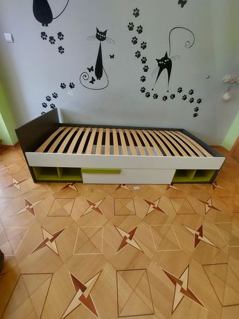 Łóżko dziecięce 90×200 cm z pojemnikiem i szufladami