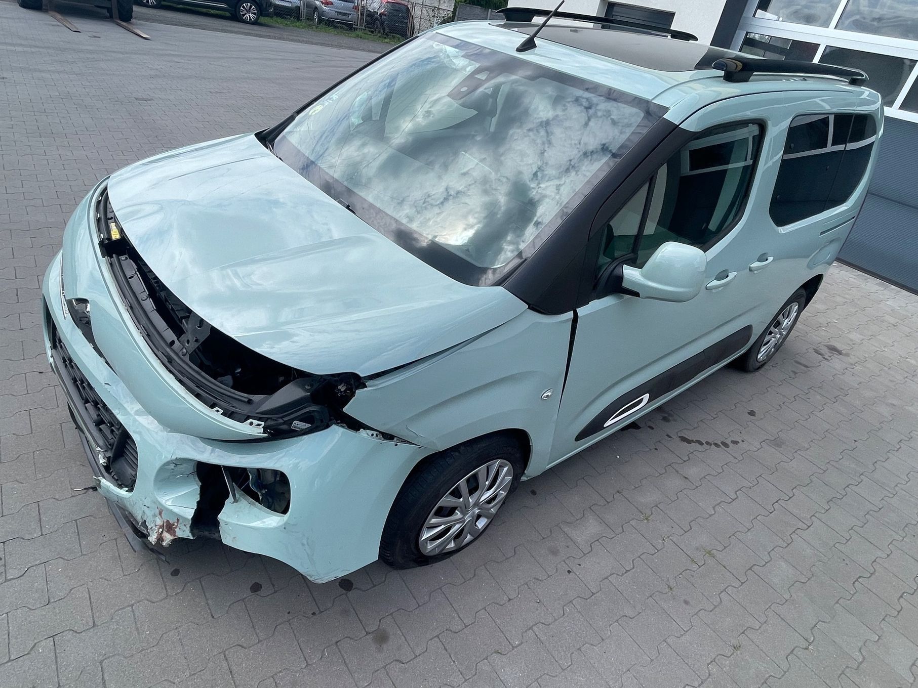 Citroën Berlingo PANORAMA 1,5 blueHDI 2020 rok