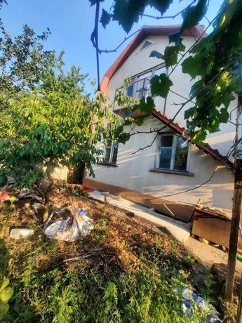 Продаётся дом-дача из красного кирпича в Прилиманском