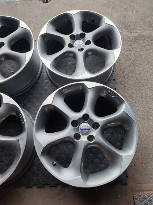 Felgi Alufelgi 5x108 7J 18 Cali ET 49 | Volvo XC 60 XC 90 S40 V50
