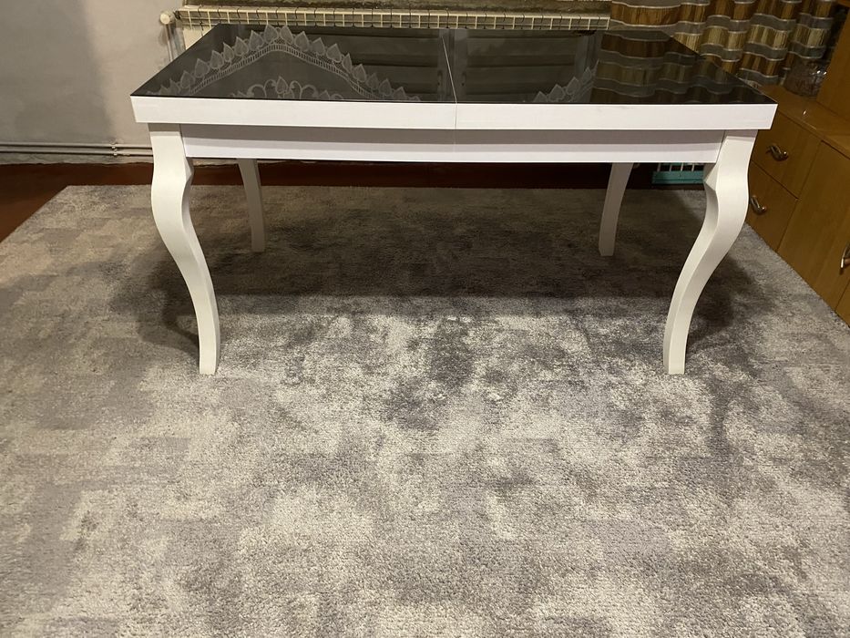 Stół rozkładany 12 osobowy z czarną szybą