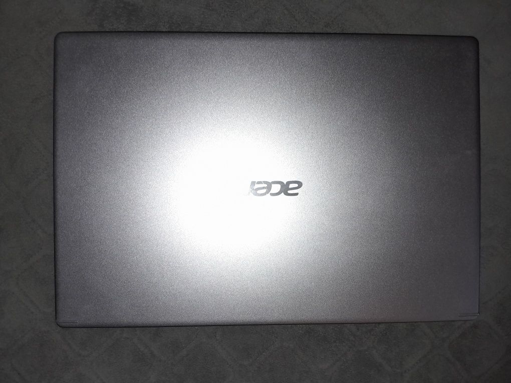 Ноутбук Acer aspire 5