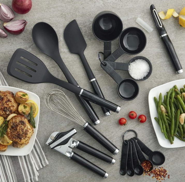 Набір кухонних аксесуарів KitchenAid 15 предметів