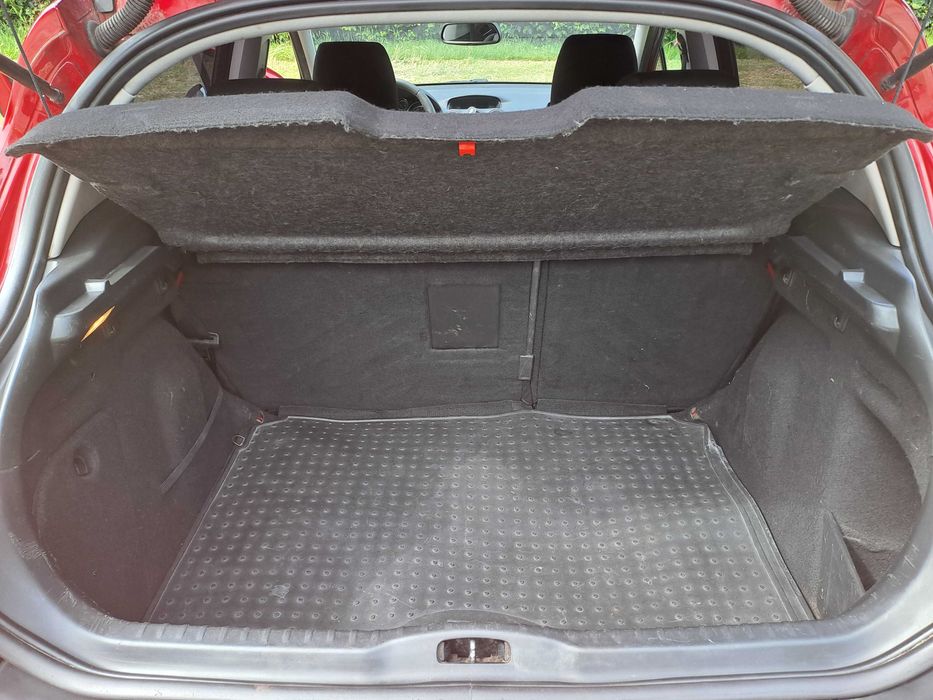 PEUGEOT 308 1,6E 120 к.с., модельний ряд 2012 р.