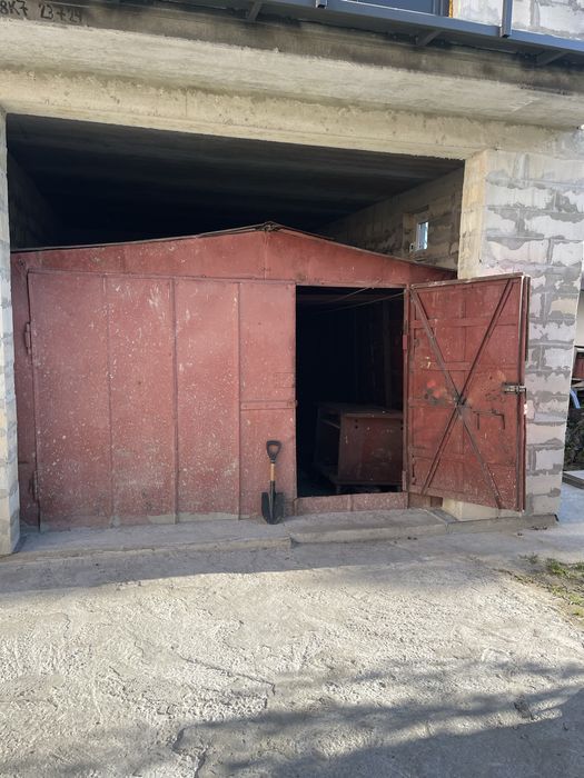 Гараж розбірний!