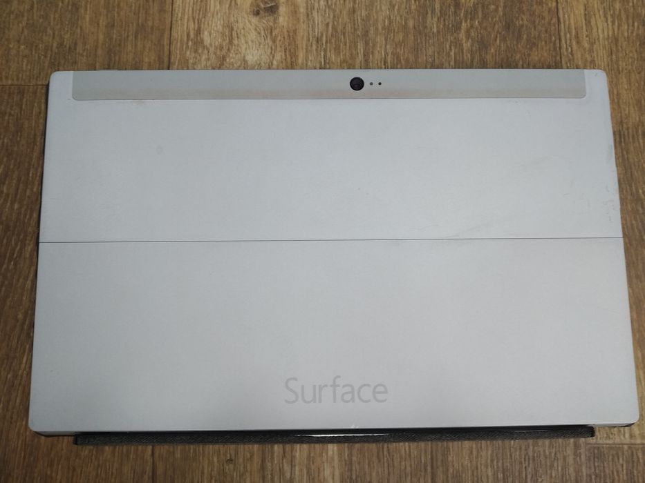 Microsoft Surface 2RT (1572)