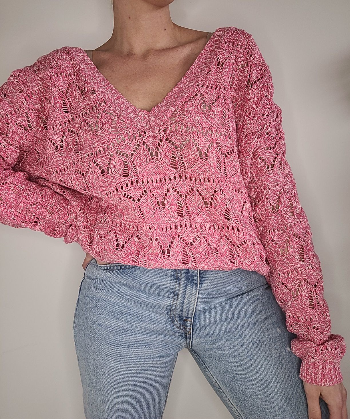 Uroczy różowy ażurowy sweter oversize boho cottagecore vintage