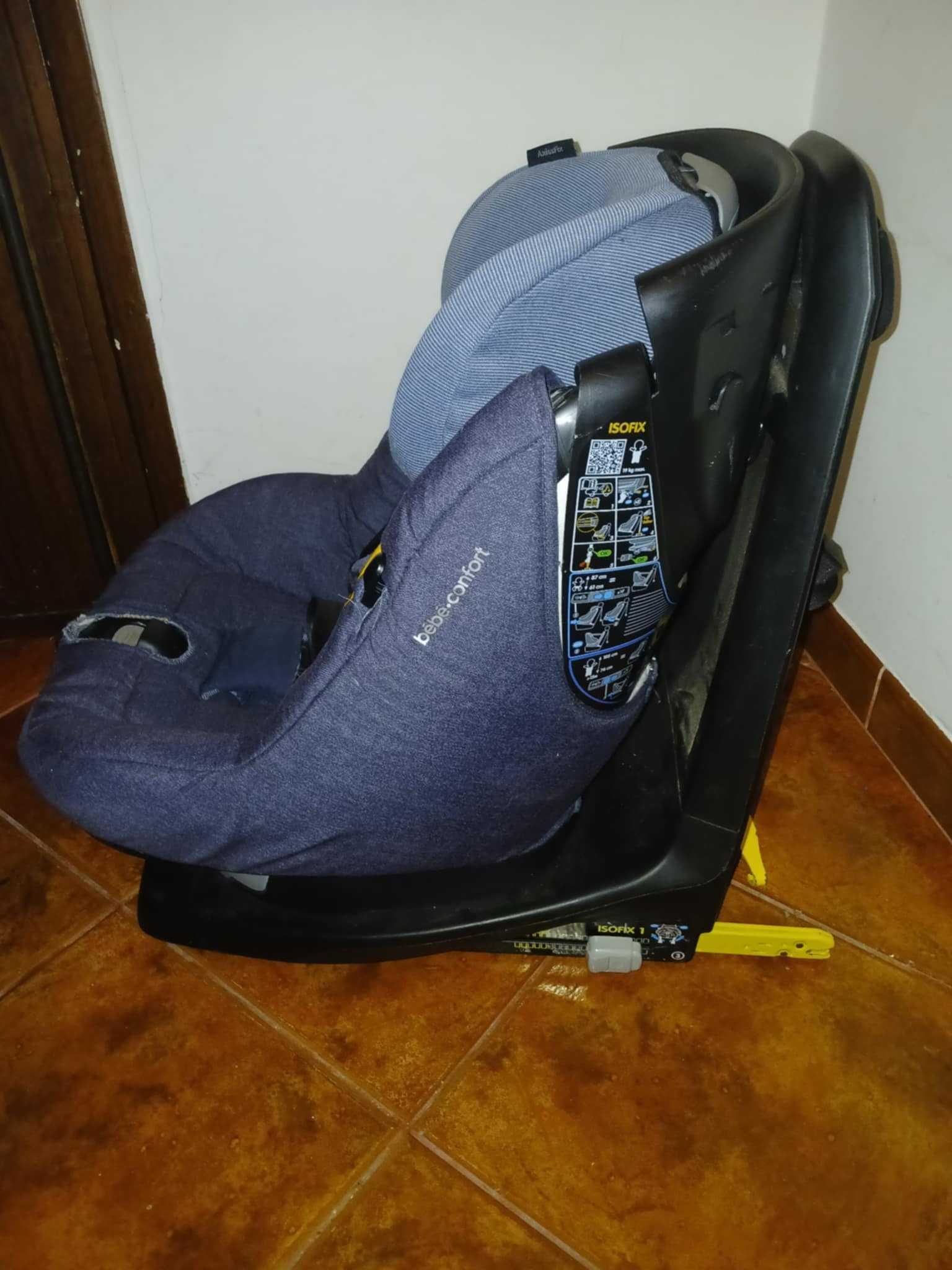 Cadeira auto rotativa Bebeconfort Axissfix com triplo de isofix