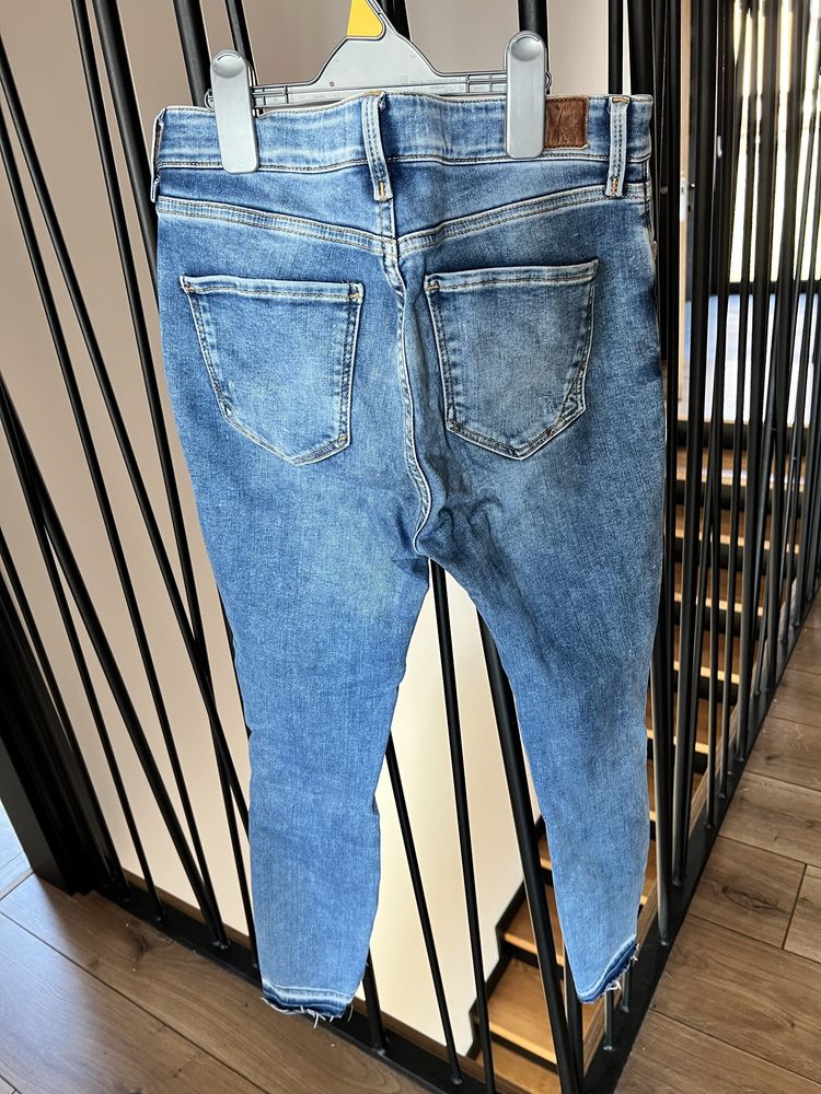 Piękne markowe spodnie jeansy River Island rozmiar M