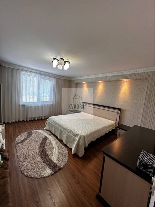 Продам шикарний будинок у місті, можливе РОЗТЕРМІНУВАННЯ