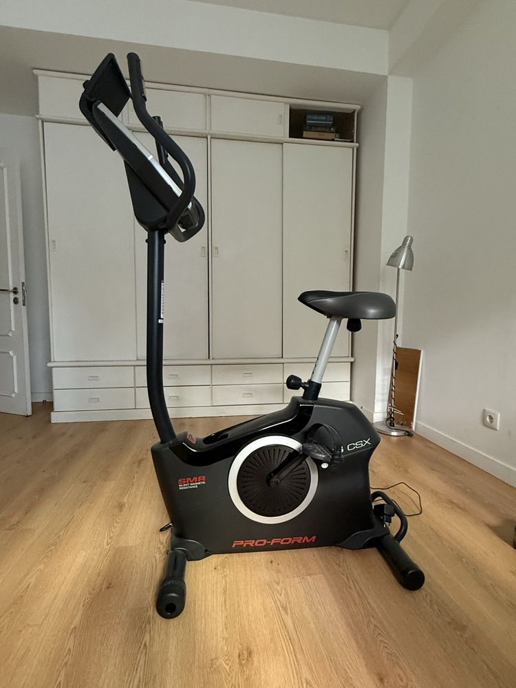 Vendo bicicleta estatica Proform 225 CSX Nova