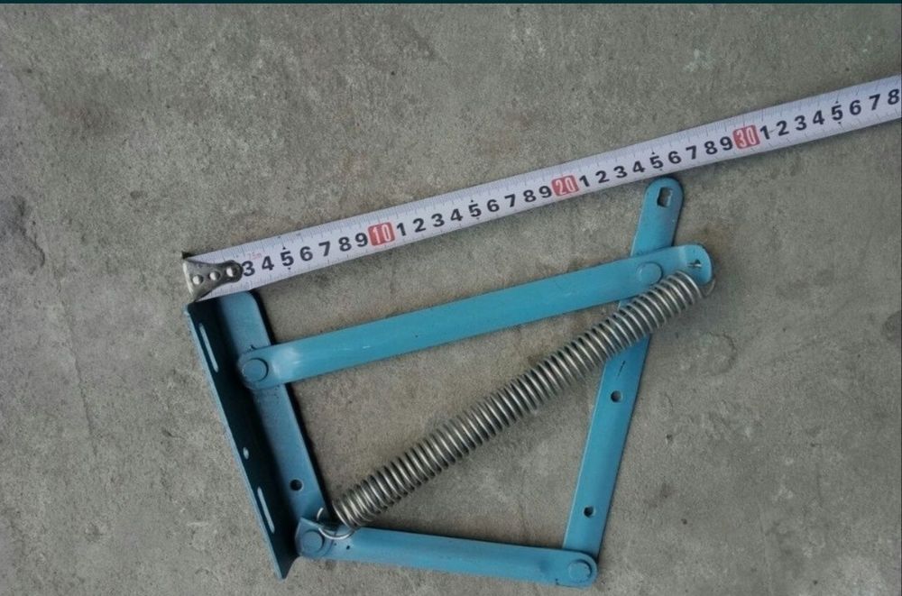 Механизм для откидных кроватей.