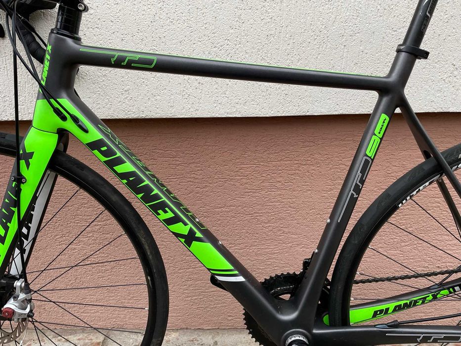 Rower szosowy full carbon, Planet X, hamulce tarczowe