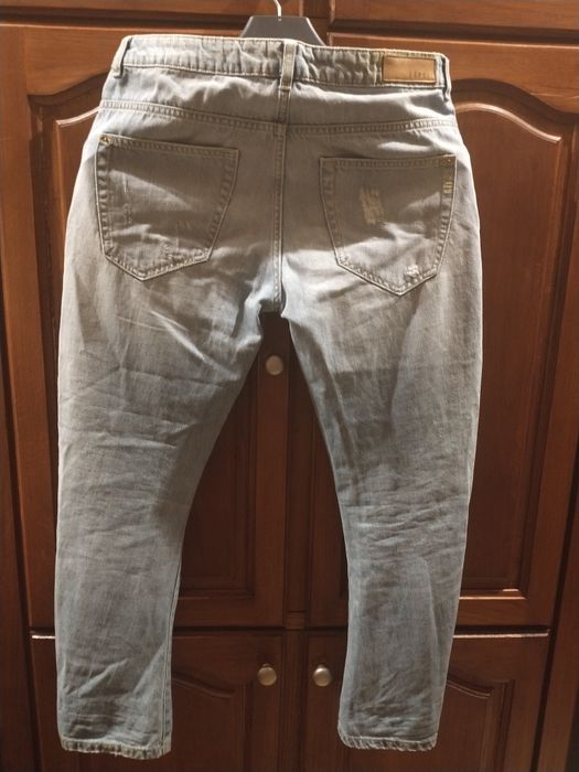 Jeansy z rozdarciami rozm.L