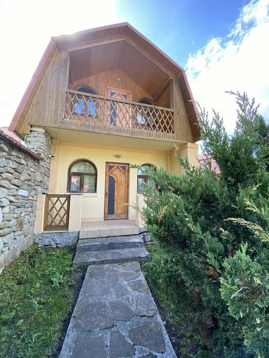 Будиночоки з басейном  та сауною