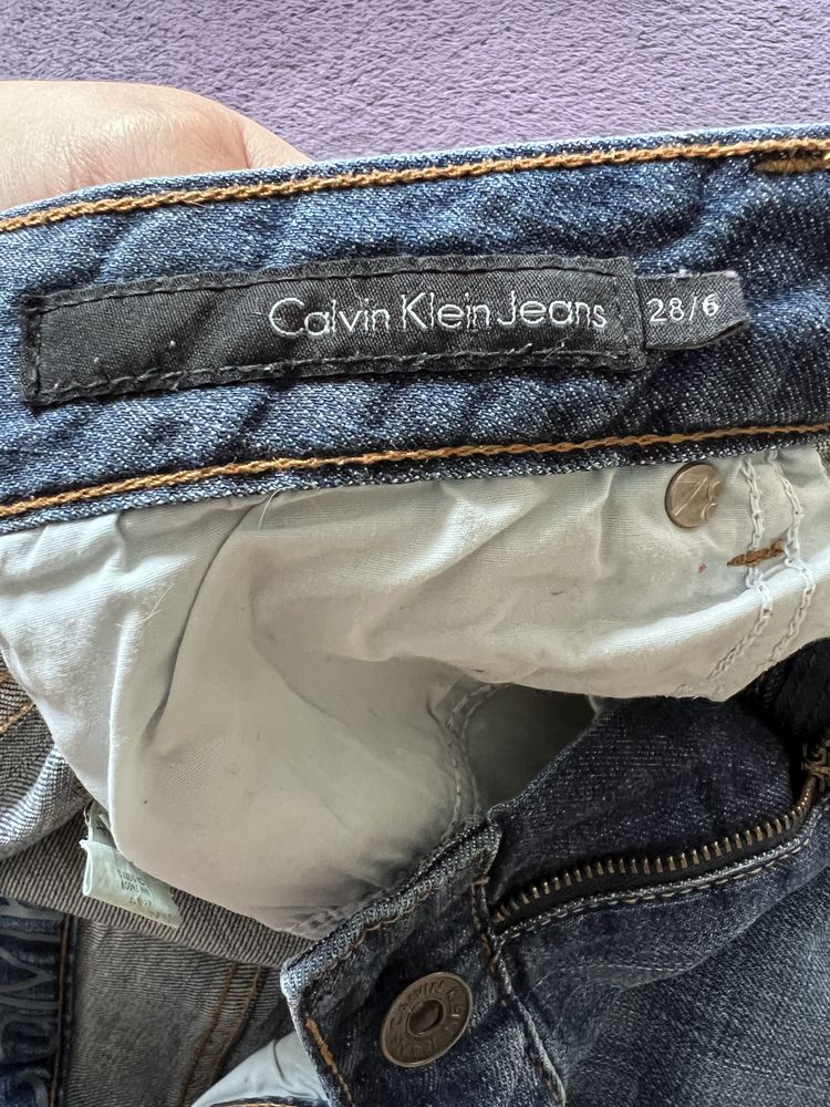 Krotkie spodenki Calvin Klein Jeans 6 36 S