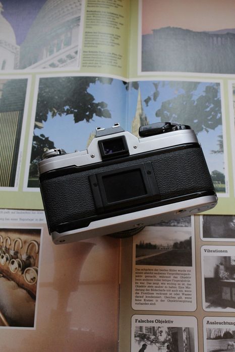 Canon AE-1 with Canon FD 50mm f/1.8 стан нової камери