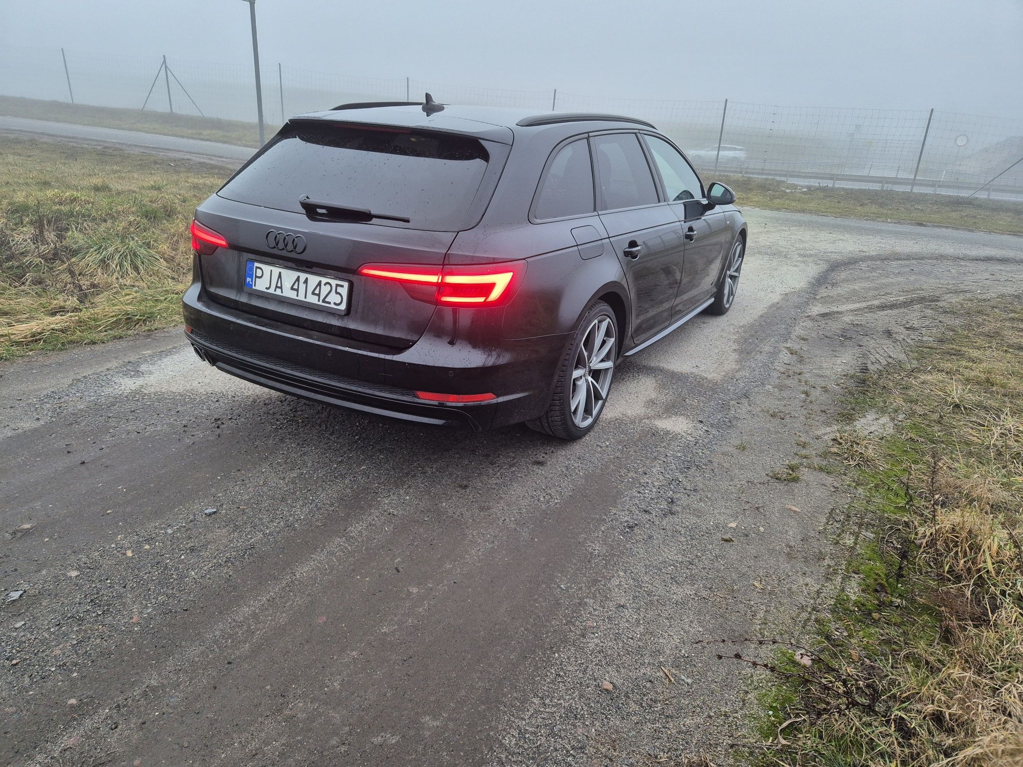 Audi A4 B9 2.0 190km Matrix Virtual S-line