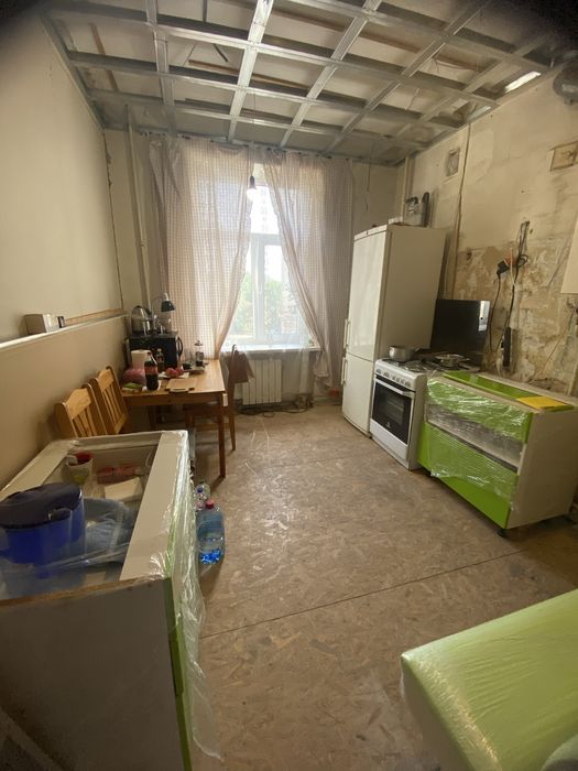 Продаю двокімнатну квартиру з автономним опаленням!