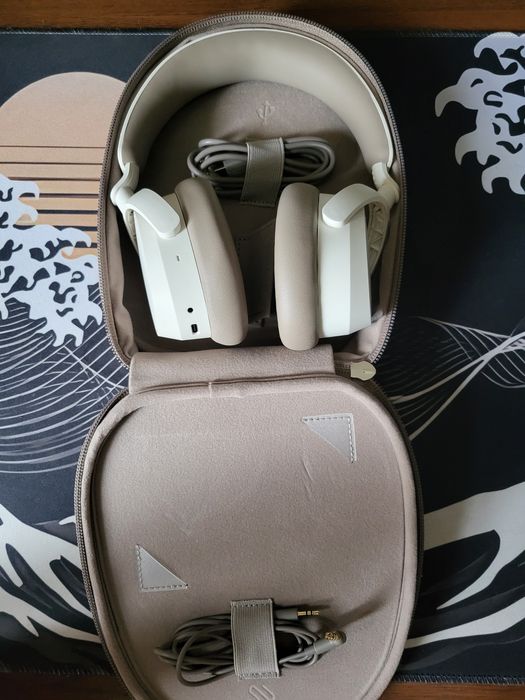 Sennheiser Accentum Plus