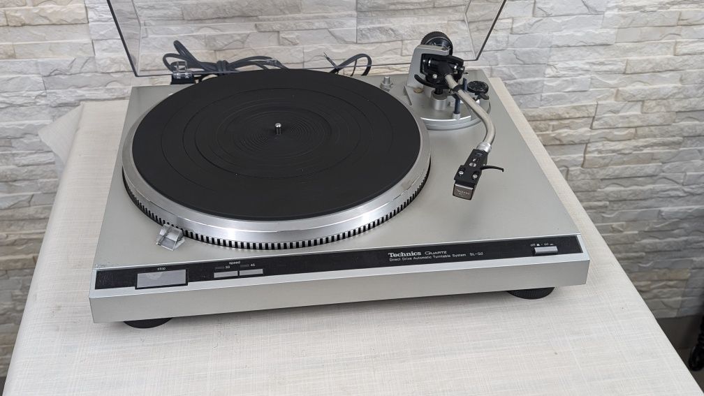Technics SL-Q2 Wysokiej klasy gramofon