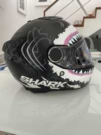 Shark Spartan size S