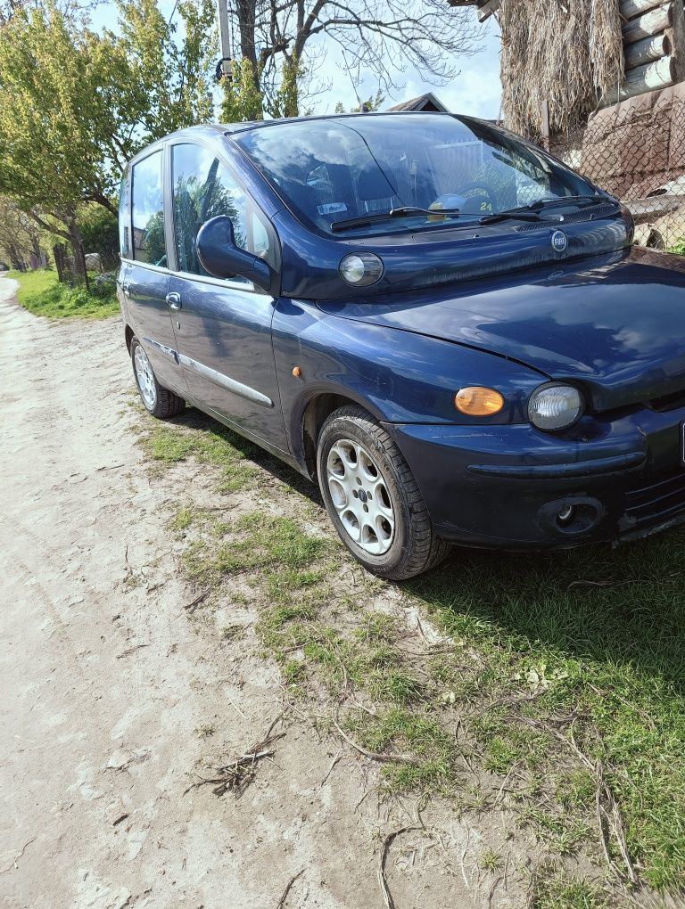 Multipla мінівен 2000 італієць