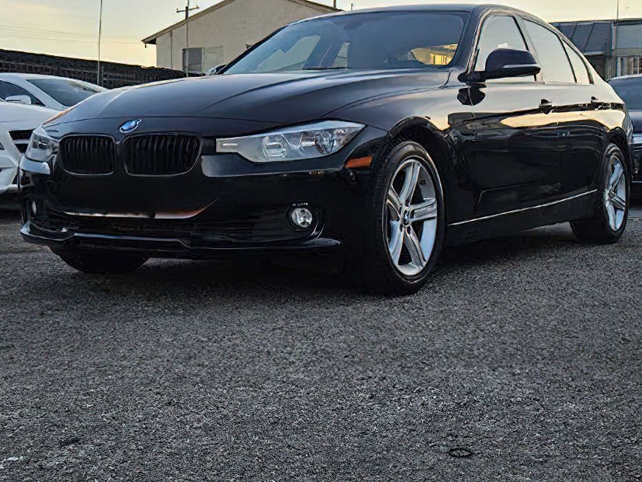 BMW 328i      2015