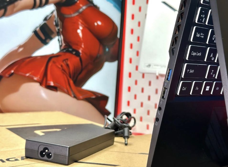 Ігровий Ноутбук - 17.3" / GIGABYTE G7 KF / i5 12500H / RTX 4060 (8 GB)