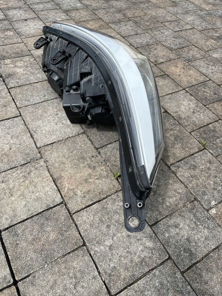 Lampa prawa Kia Ceed 2 orginalna