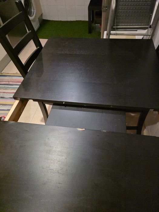 Mesa de Cozinha com 4 cadeiras / 8 lugares