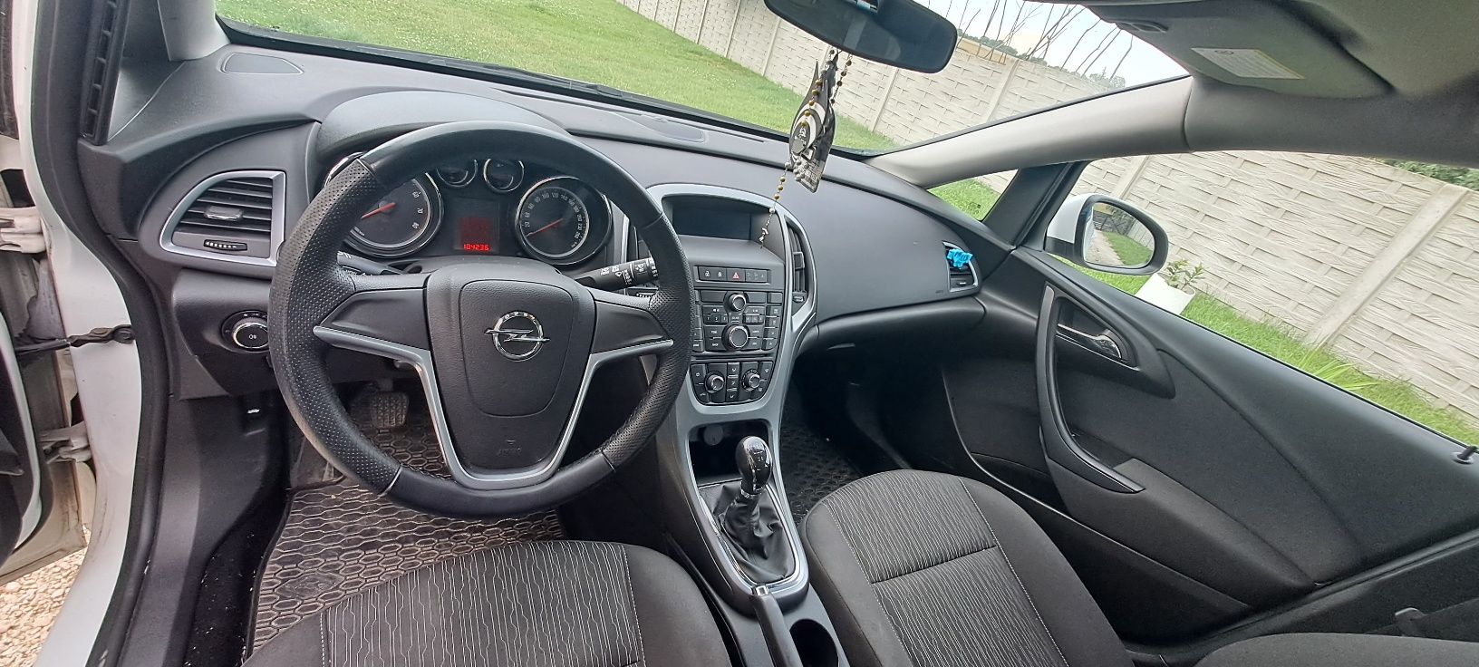 Sprzedam Opel Astra J