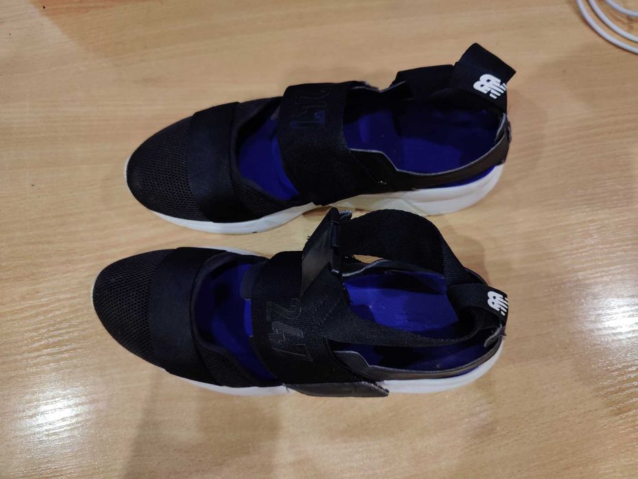 Сандалі NB ws247sld чорні, розмір 39, 25 см