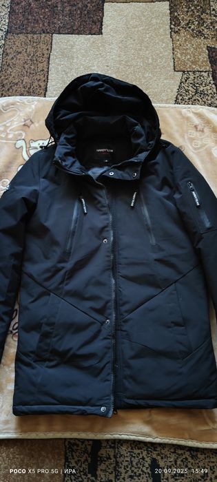 Зимова чоловіча куртка