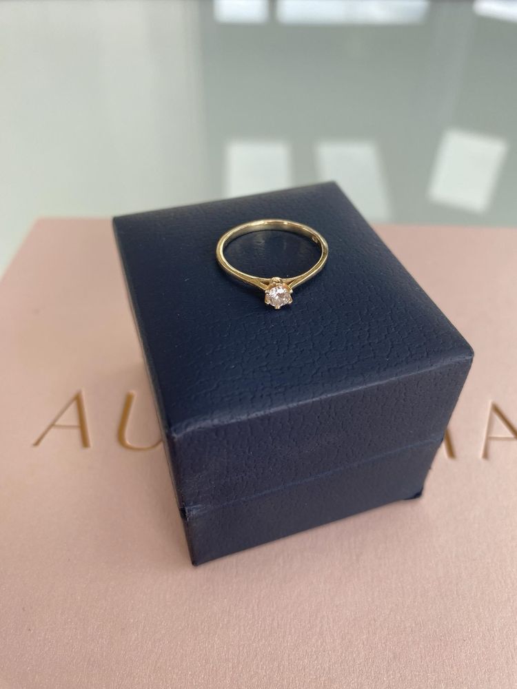 Pierścionek z żółtego złota z diamentem AURORIA 0,17 ct