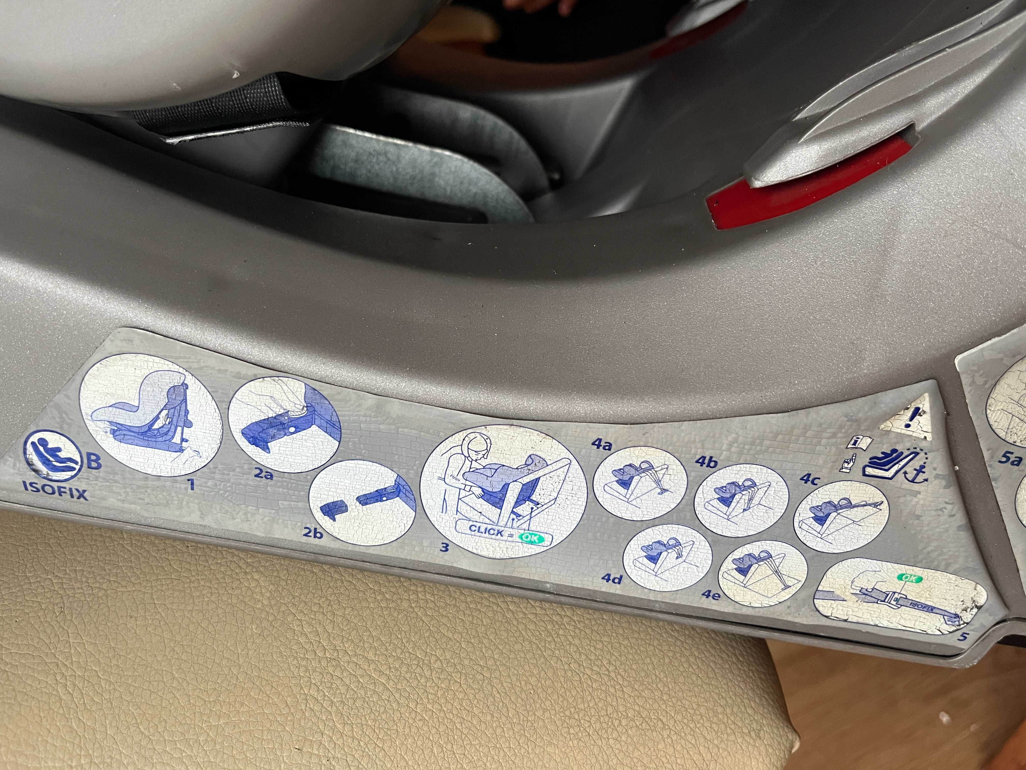 Cadeira Auto Chicco (9-18Kgs) com Isofix