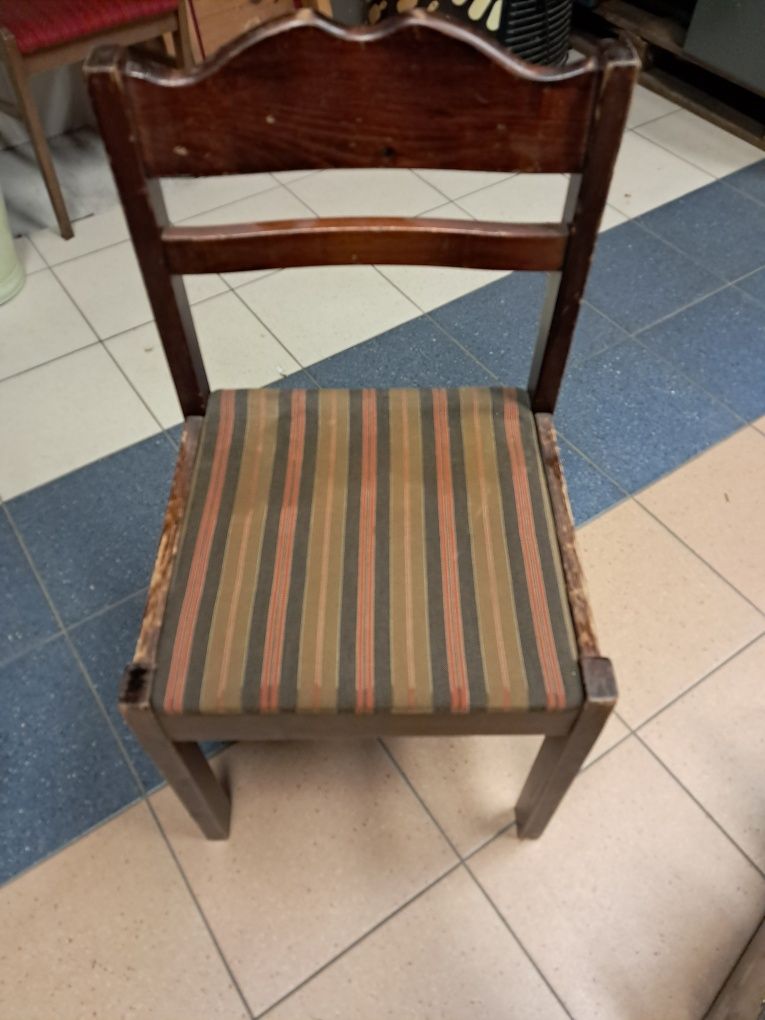 Krzesło PRL używane