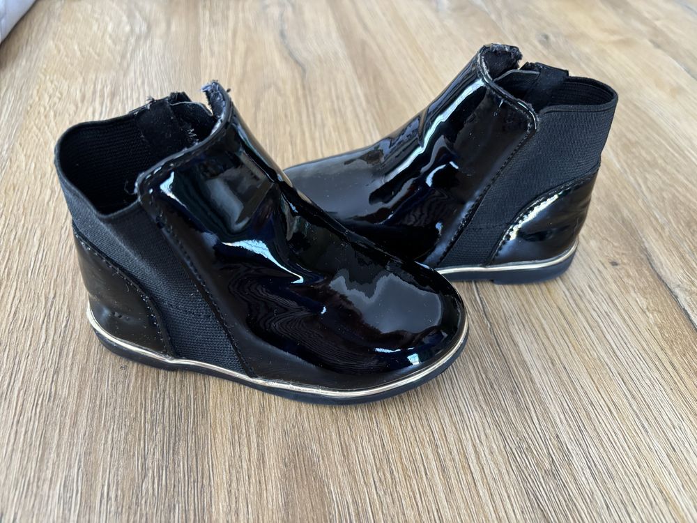 Czarne botki lakierowane river island