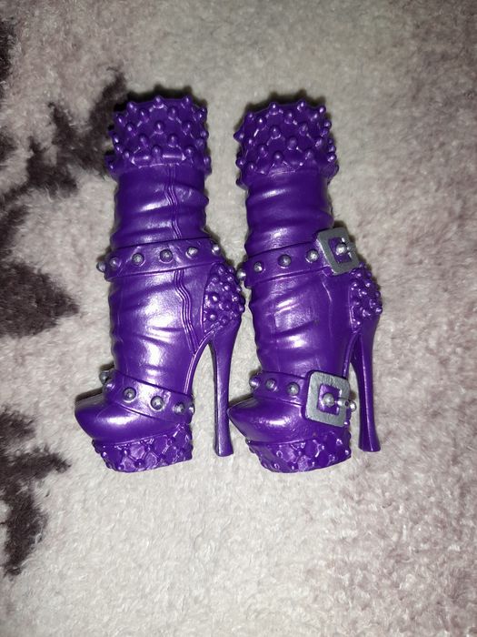 Кукла монстер хай и к ним аксесуари