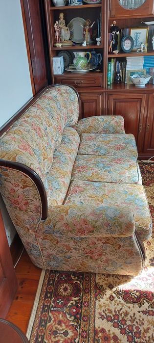 Sofá cama impecável