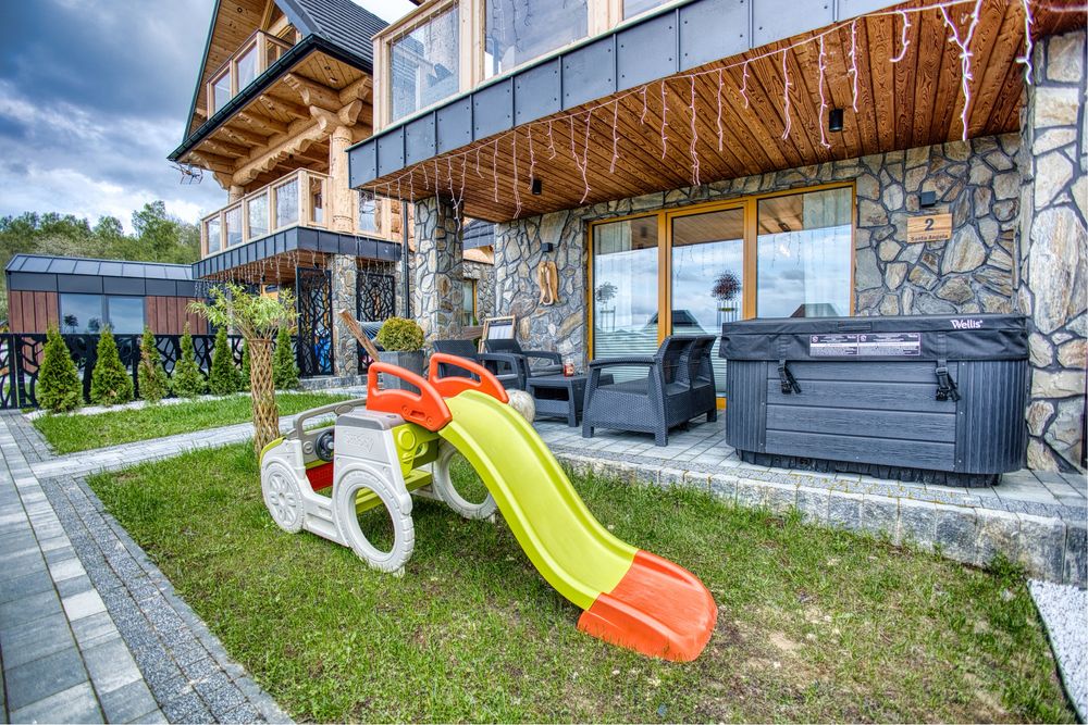 Apartament z jacuzzi na tarasie-Solina-noclegi- centrum-zapora