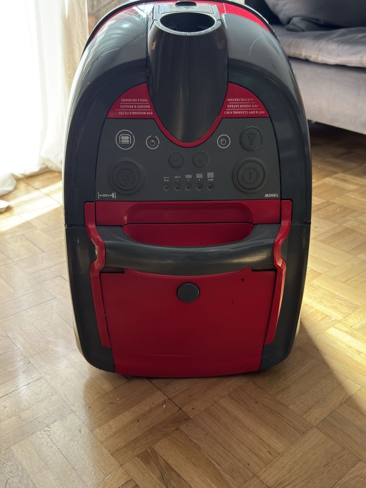 Odkurzacz piorący Zelmer Aquawelt  Pro. 1900W