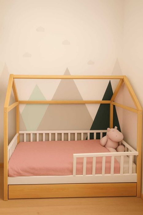 Łóżko dziecięce domek