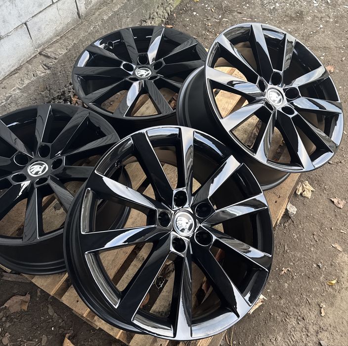 Skoda R18 диски оригінальні