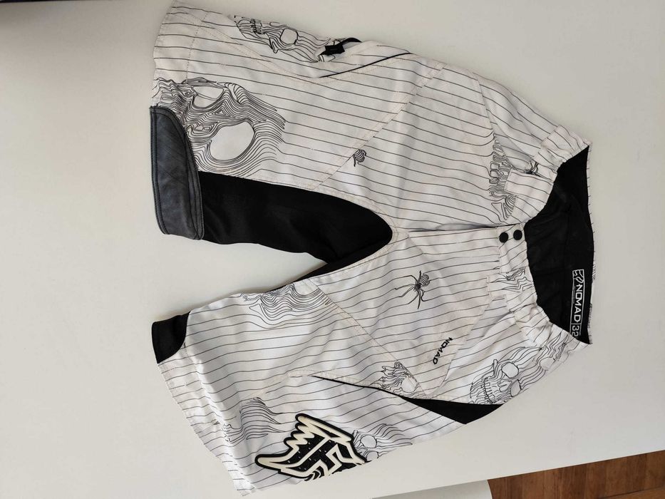 Calças/calções FOX nomad 32