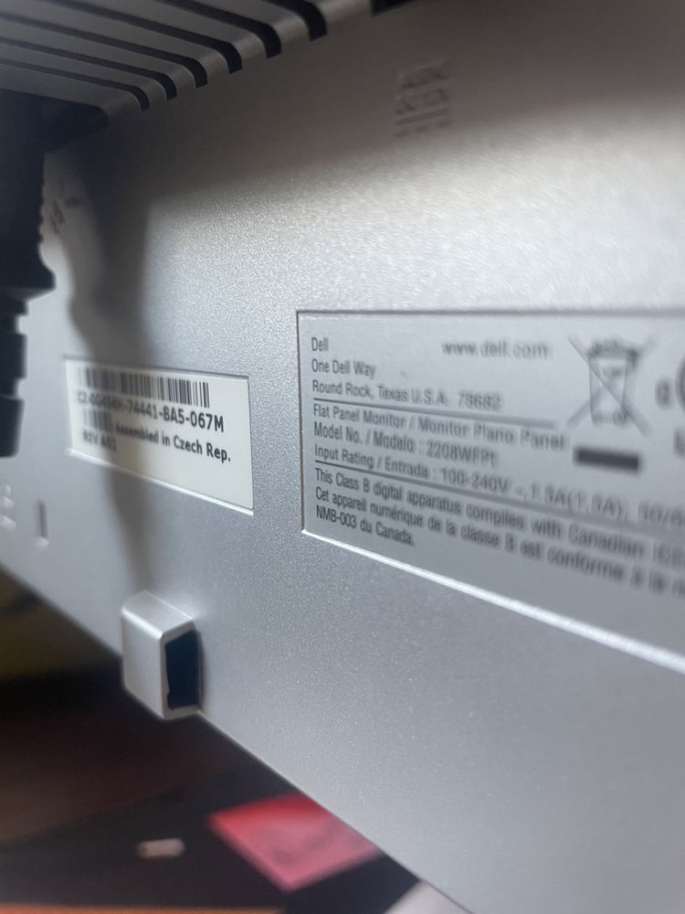 Monitor Dell 22 cale + kabel HDMi