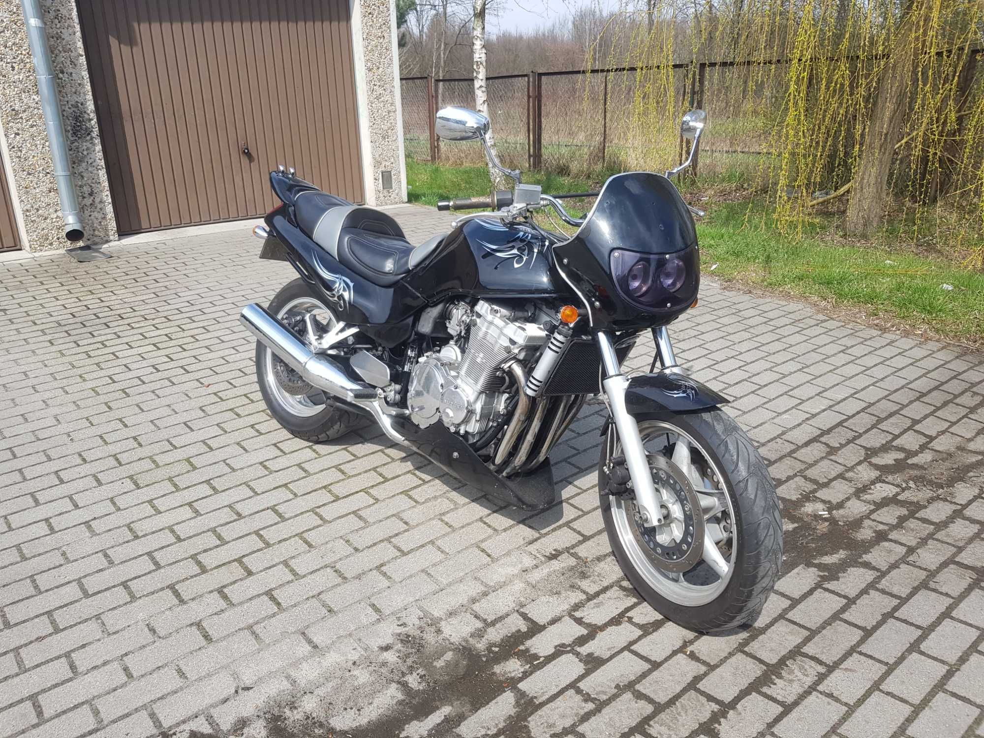 SUZUKI GSX 1100 G - Mocny Motocykl za Niską Cenę - Łódź