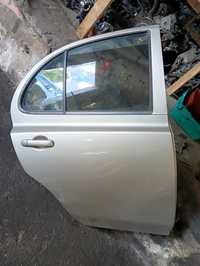 Nissan Micra K12 Drzwi prawy tyl EY24