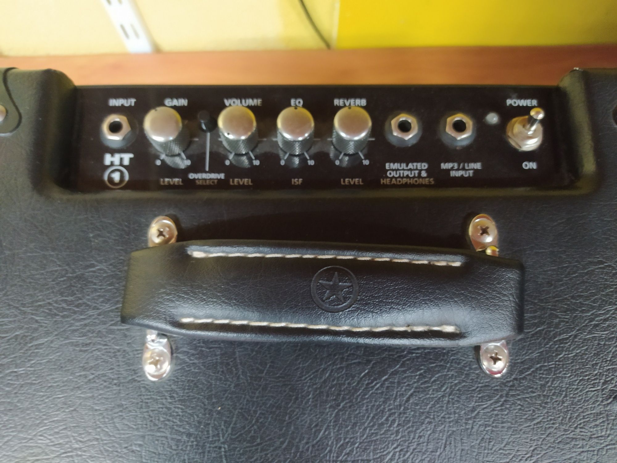 Amplificador guitarra Blackstar ht1 - r